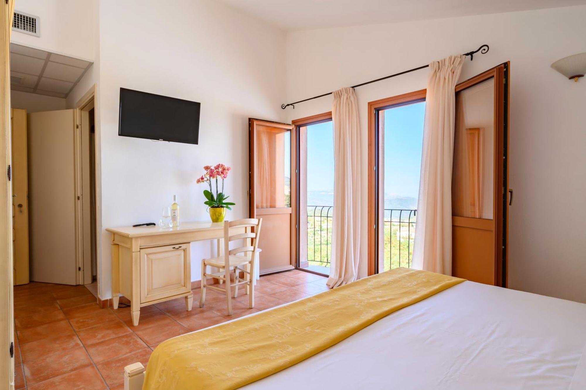 Hotel Marie Claire Ланузеи Экстерьер фото