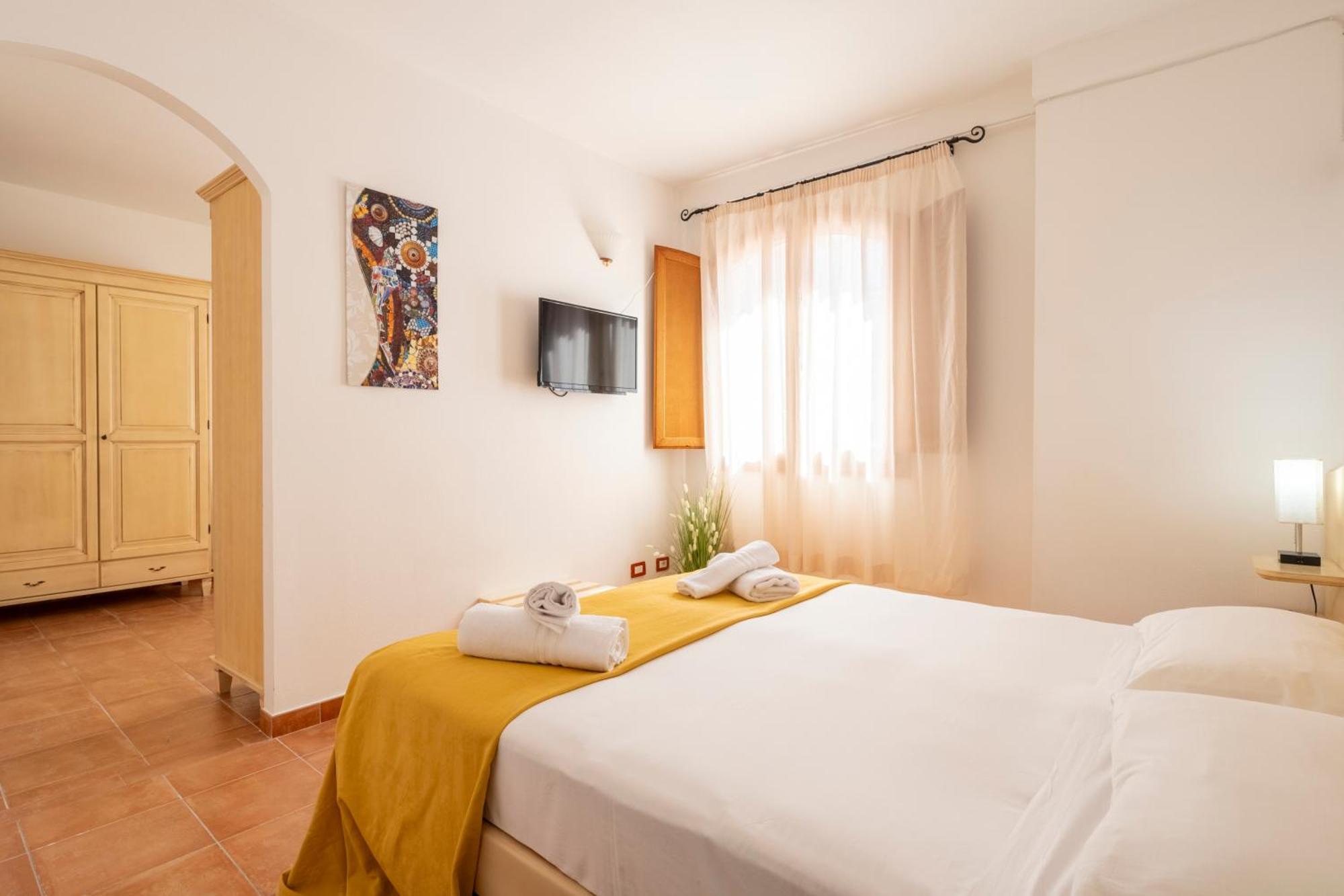 Hotel Marie Claire Ланузеи Экстерьер фото